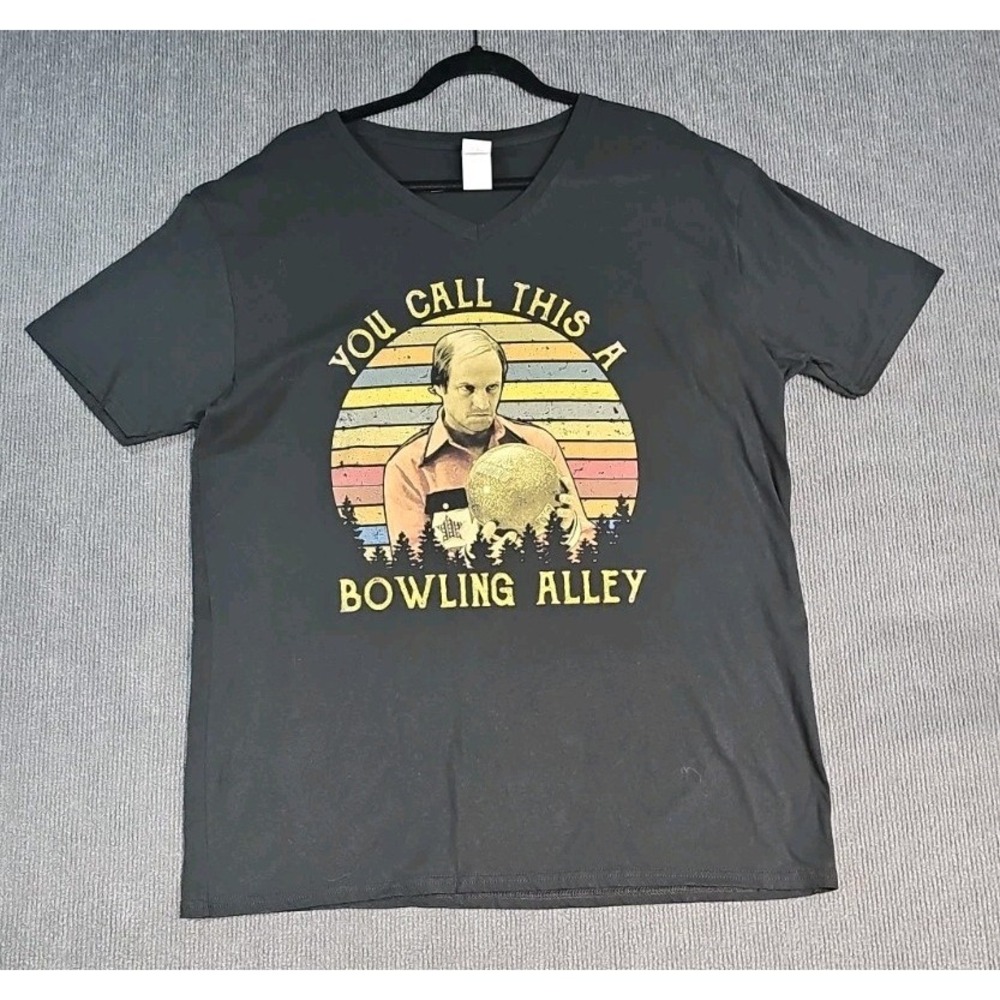 You Call This A Bowling Alley Men's V Neck Shirt Woody Harrelson  XL